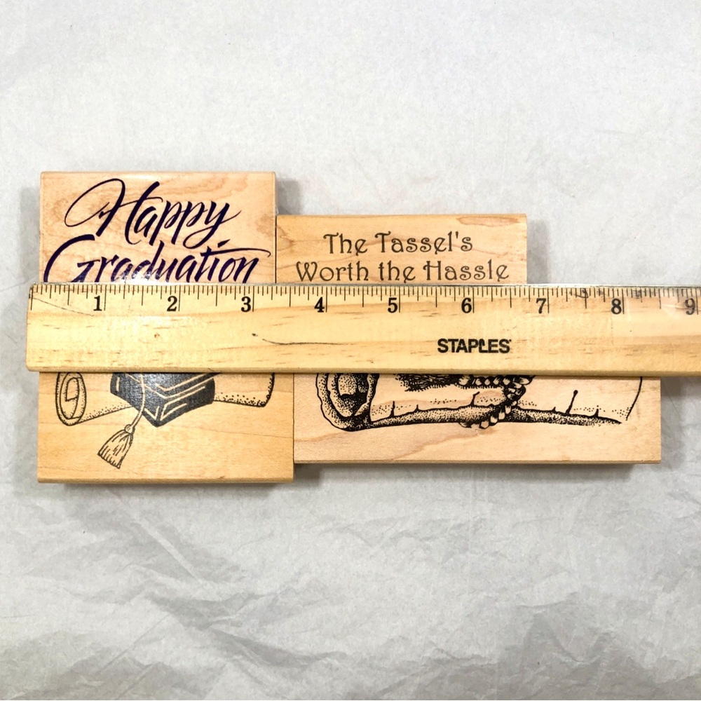 4 GRADUATION THEME RUBBER STAMPS - Picture 5 of 6